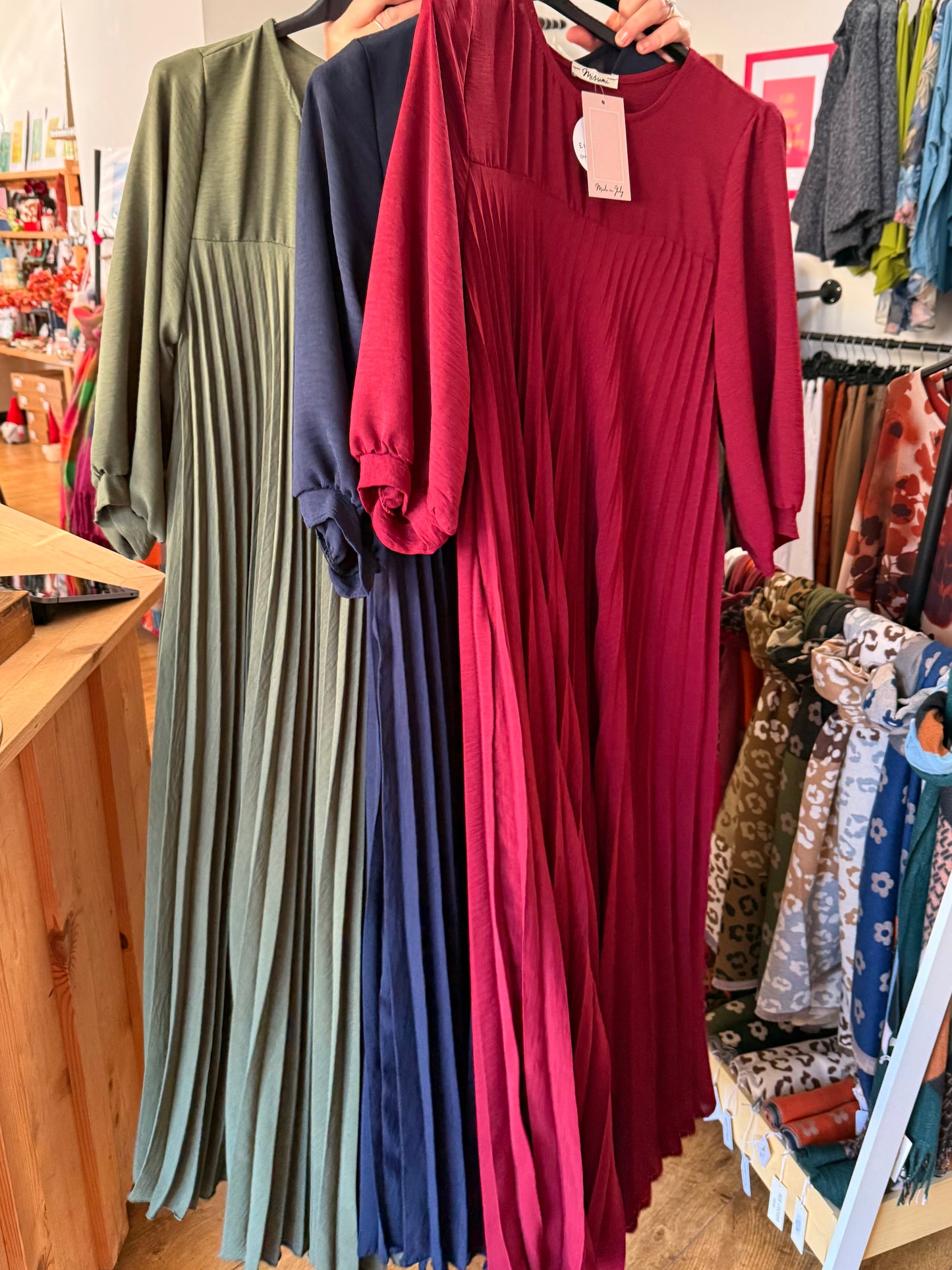 Italian pleated maxi dress with sleeves