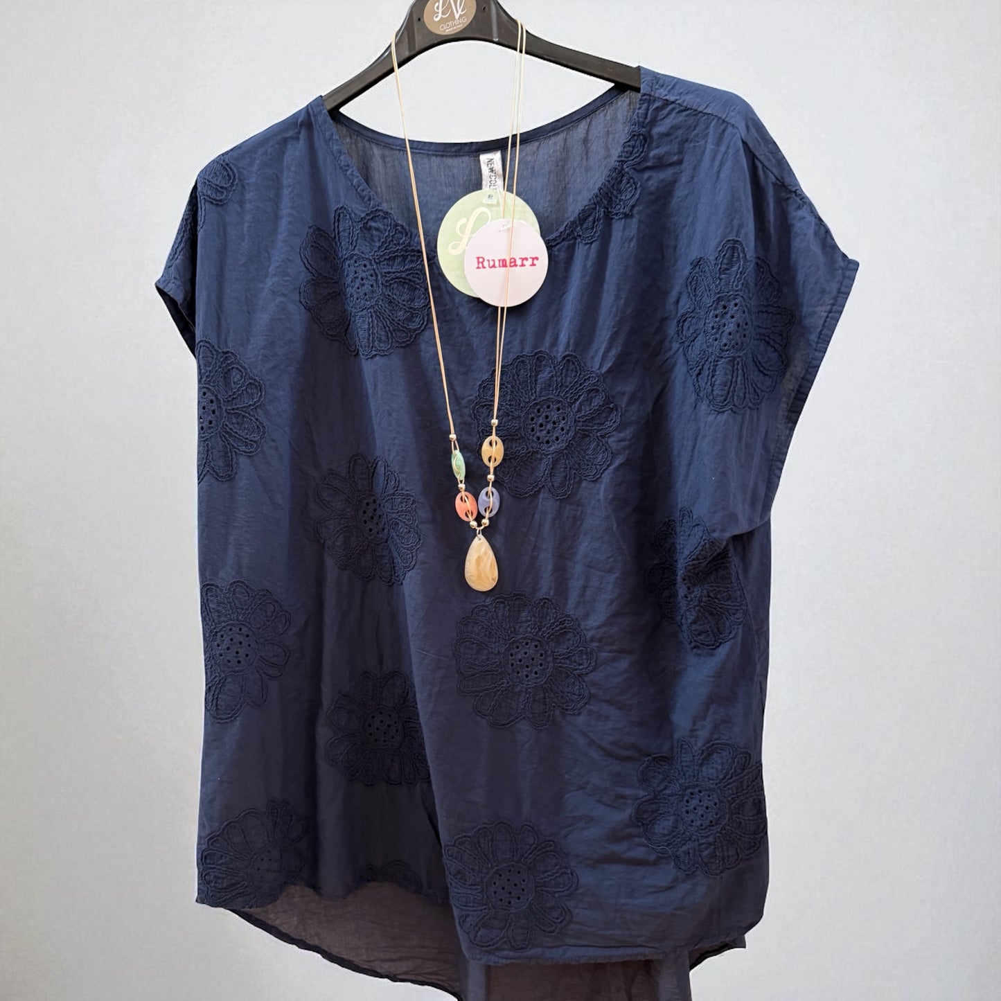 Embroidery detail top. One size fits 10-18