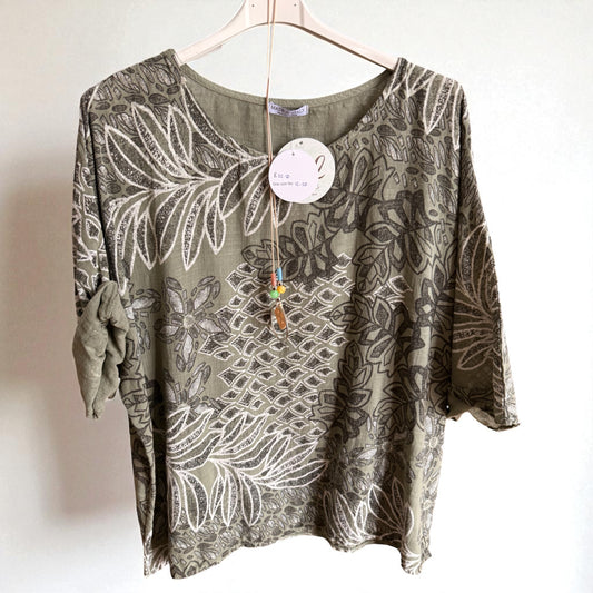 Leaf print linen top. One size fits 12-20
