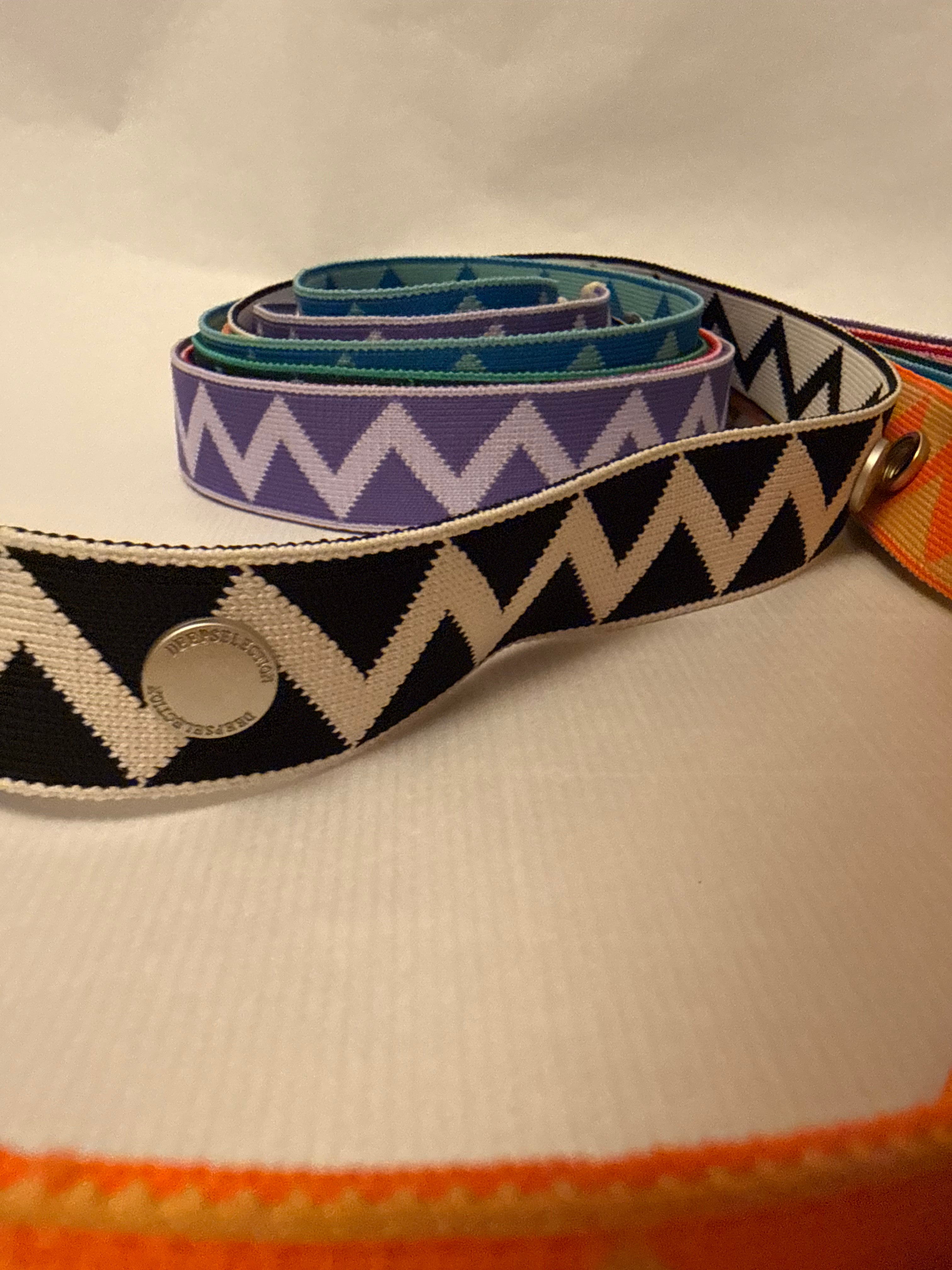 Zigzag bag straps