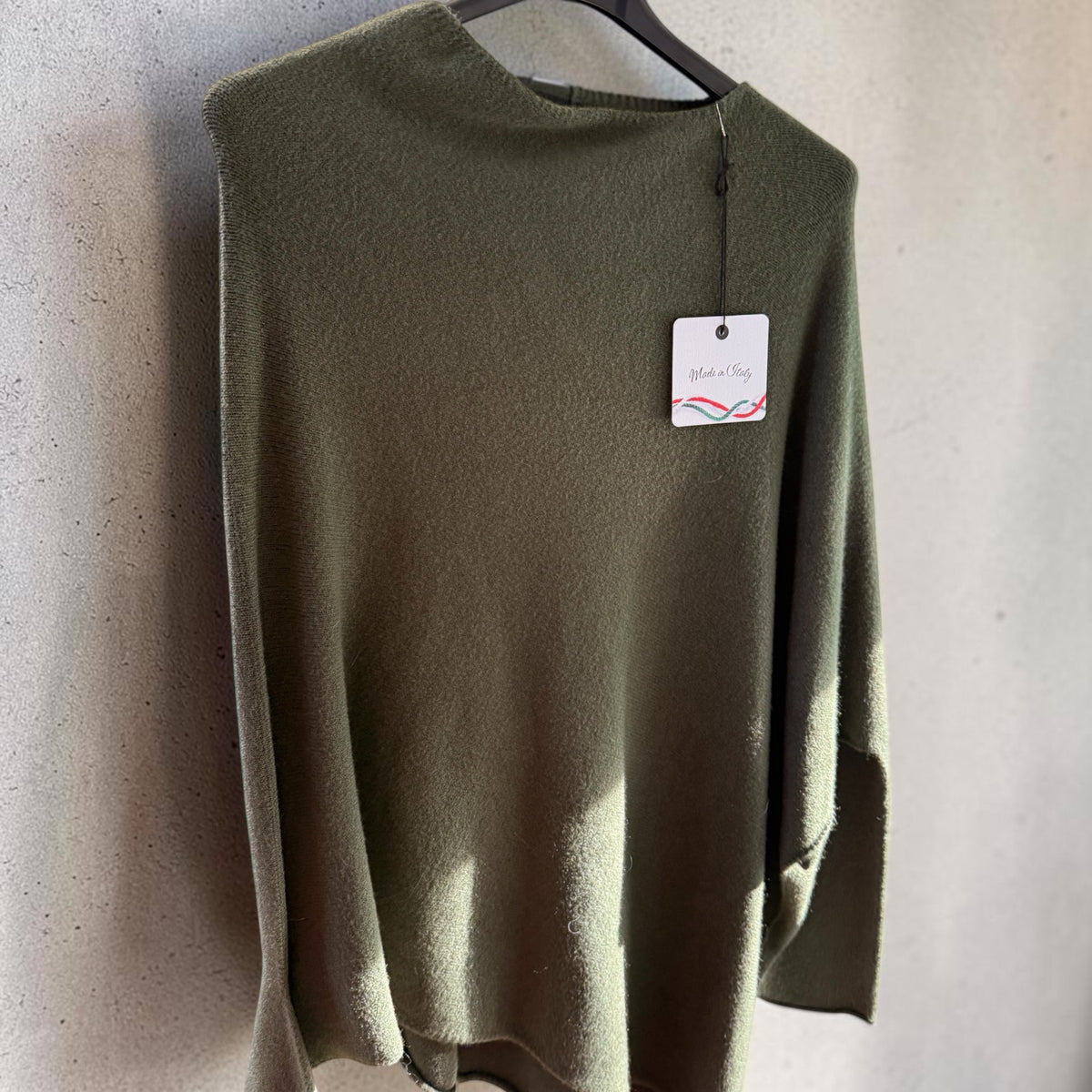 Assymetrical jumper