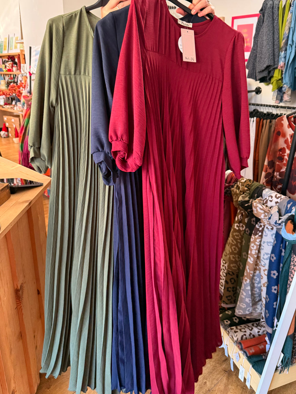 Italian pleated maxi dress with sleeves