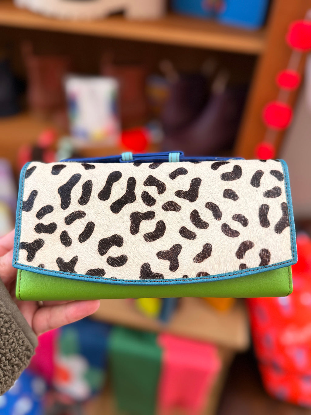 Mona clutch purse