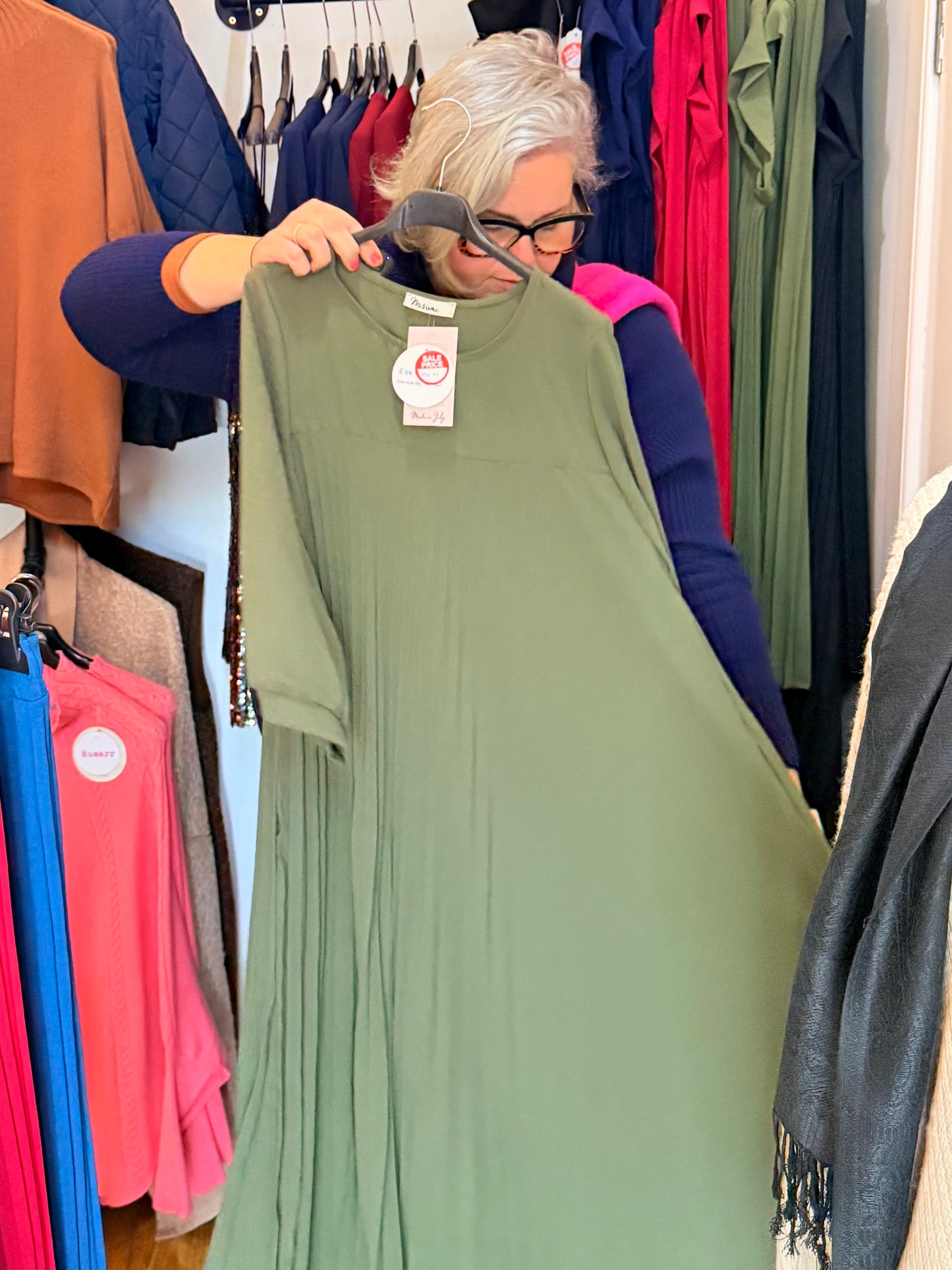 Italian pleated maxi dress with sleeves