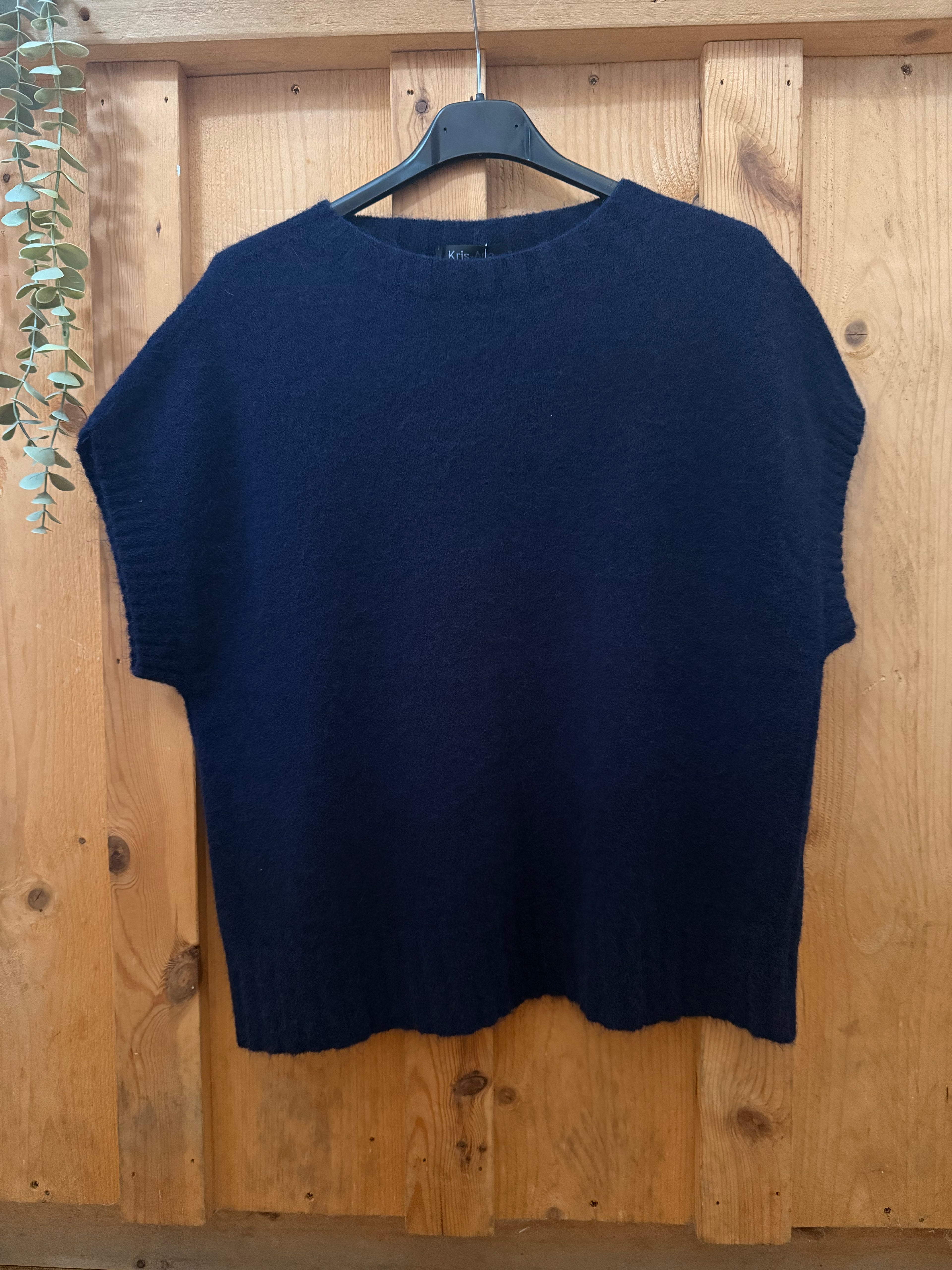 Short sleeve soft knit - One Size (fits 10-16)