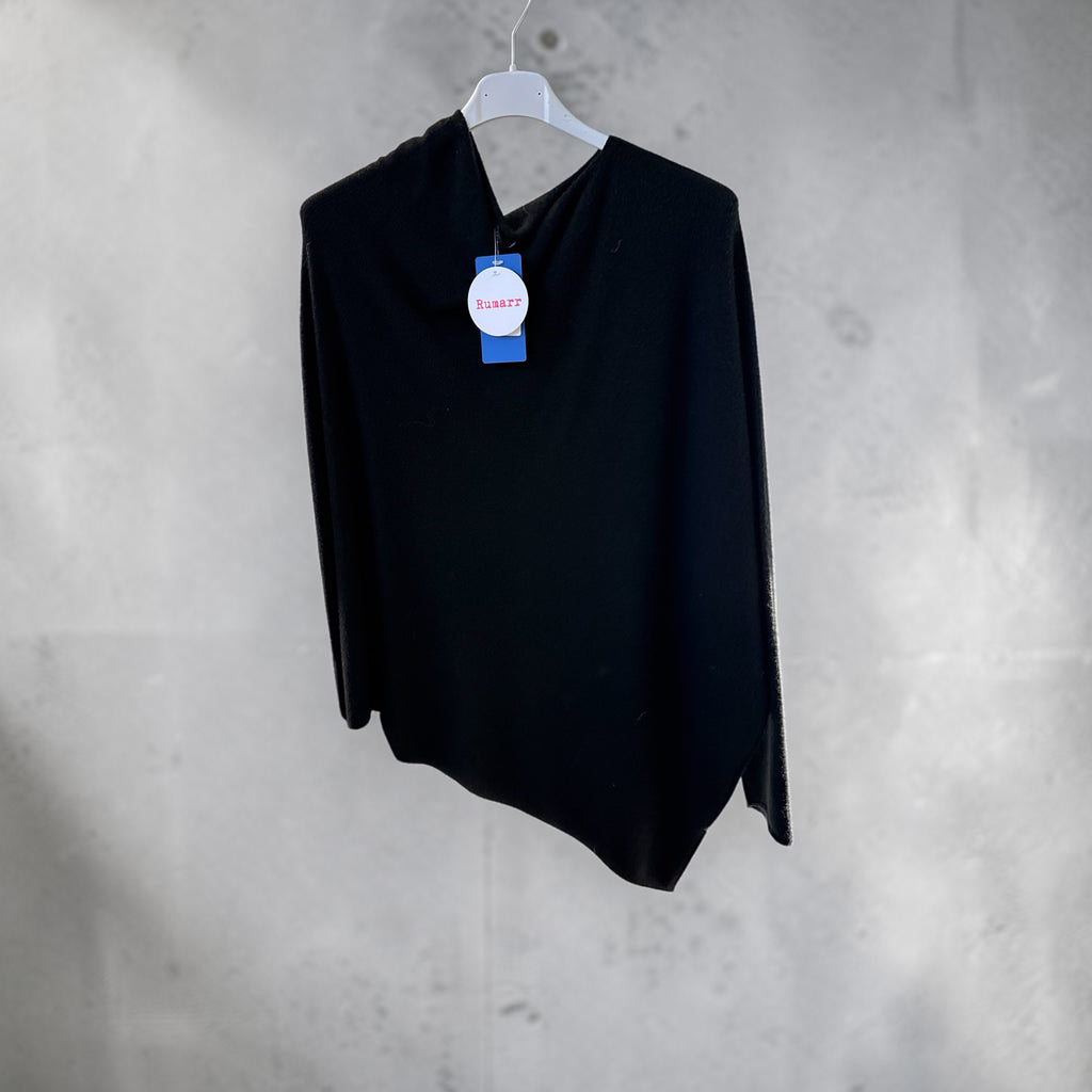 Assymetrical jumper