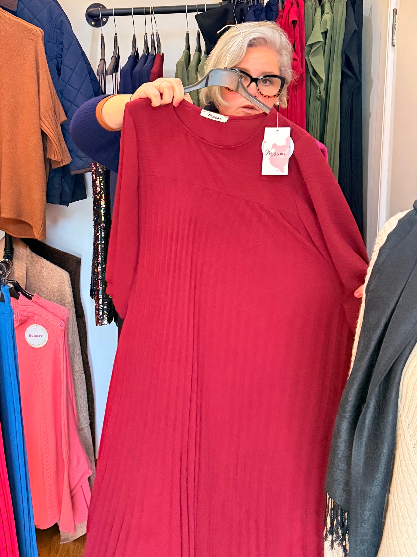 Italian pleated maxi dress with sleeves