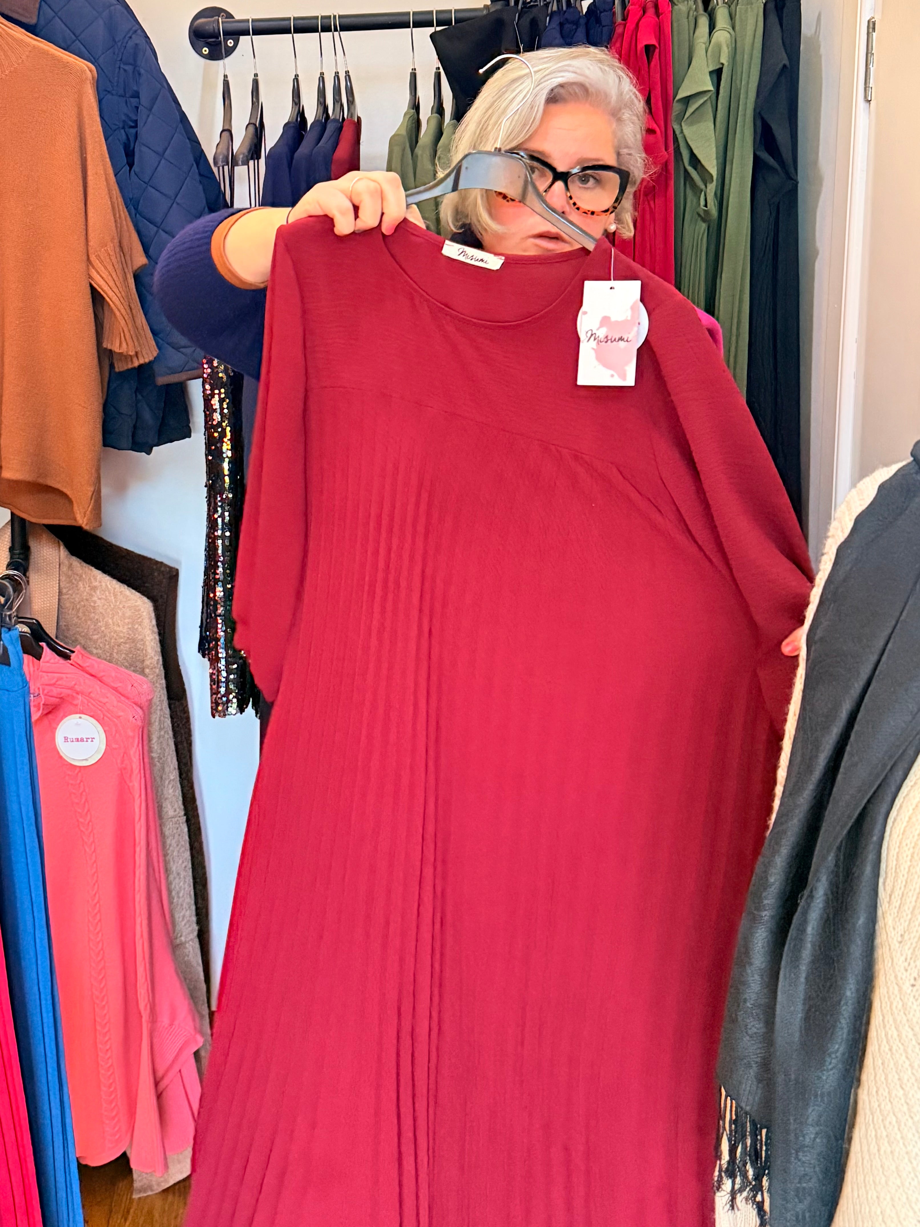 Italian pleated maxi dress with sleeves